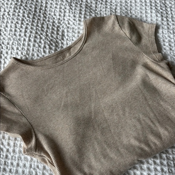 American Eagle Outfitters Beige Ribbed Tee - Picture 4 of 4